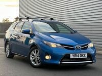 Used Toyota Auris 90 HP (66 kW) 2014 Blue Estate