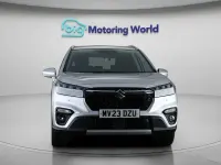Używany Suzuki SX4 S-Cross 115 KM (84 kW) 2023 Srebrny SUV