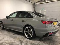 Begagnad Audi A4 Black Edition 163 HK (119 kW) 2021 Grå Sedan