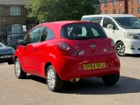 Usado Ford Ka Zetec 69 HP (50 kW) 2014 Vermelho Citadino