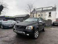 Usado Volvo XC90 SE Lux 200 HP (147 kW) 2014 Preto SUV