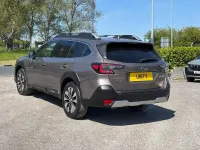 Begagnad Subaru Outback 169 HK (124 kW) 2024 Guld Kombi