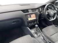 Used Skoda Octavia vRS 184 HP (135 kW) 2019 White Estate