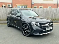 Begagnad Mercedes GLB200 AMG line 2023 Svart SUV