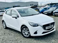 Used Mazda 2 2016 White Hatchback