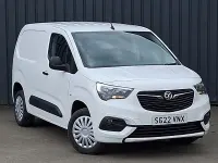 Second-hand Vauxhall Combo Sportive 100 CP (73 kW) 2022 Alb Monovolum
