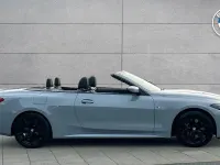 Usado BMW 420 M Sport 181 HP (133 kW) 2025 Cinzento Cabrios