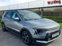 Używany Kia Niro 139 KM (102 kW) 2023 Szary SUV