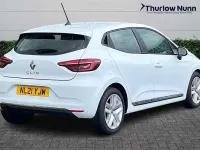 Used Renault Clio Play 101 HP (74 kW) 2020 White Hatchback