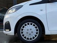 Used Peugeot 108 Active 68 HP (50 kW) 2016 White Hatchback