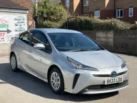 Used Toyota Prius 140 HP (102 kW) 2022 Silver Hatchback