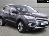 Begagnad Ford Kuga Titanium 150 HK (110 kW) 2019 Grå SUV