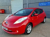 Used Nissan Leaf Acenta 30 kW (41 HP) 2016 Red Hatchback