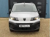 Used Peugeot Partner 131 HP (96 kW) 2024 White MPV