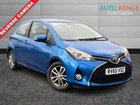 Used Toyota Yaris 69 HP (50 kW) 2015 Blue Hatchback