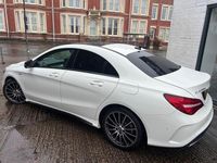 Used Mercedes CLA220 174 HP (127 kW) 2018 White Sedan