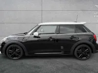 Begagnad Mini Cooper Sport 134 HK (98 kW) 2022 Svart Halvkombi