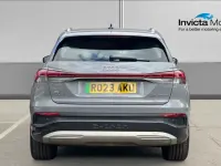 Usado Audi e-tron Sport 125 kW (170 CV) 2023 Gris SUV