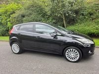 Begagnad Ford Fiesta Titanium 2009 Svart Halvkombi