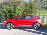 Gebraucht Renault Megane E-Tech Equilibre 159 kW (217 PS) 2023 Rot Kleinwagen