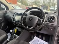 Used Renault Captur Dynamique 90 HP (66 kW) 2017 Grey/black SUV