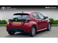 Used Toyota Yaris Hybrid 113 HP (83 kW) 2023 Red Hatchback