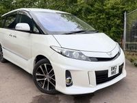 Begagnad Toyota Estima 2012 Vit Minibuss