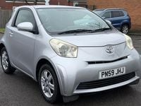 Used Toyota iQ 68 HP (50 kW) 2009 Silver Hatchback