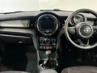 Used Mini Cooper Classic 134 HP (98 kW) 2019 White Hatchback