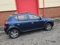 Begagnad Dacia Sandero Lauréate 90 HK (66 kW) 2017 Blå Halvkombi
