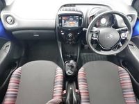 Używany Citroën C1 Shine 72 KM (52 kW) 2021 Niebieski Hatchback