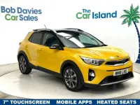Used Kia Stonic First Edition 120 HP (88 kW) 2017 Yellow SUV