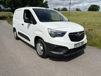 Used Vauxhall Combo Edition 100 HP (73 kW) 2020 White MPV