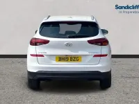 Used Hyundai Tucson SE 132 HP (97 kW) 2020 White SUV
