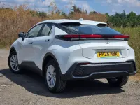 Used Toyota C-HR 140 HP (102 kW) 2025 White SUV