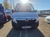 Usado Vauxhall Movano 125 HP (91 kW) 2015 Prateado Monovolume