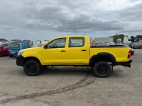 Used Toyota HiLux 144 HP (105 kW) 2012 Yellow Pickup