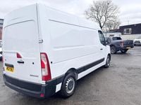 Begagnad Renault Master Business 133 HK (97 kW) 2021 Vit Minibuss