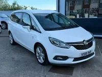 Used Vauxhall Zafira Tourer SRi 140 HP (102 kW) 2018 White MPV