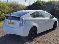 Used Toyota Prius 2015 White Hatchback
