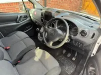 Used Citroën Berlingo 75 HP (55 kW) 2017 White MPV