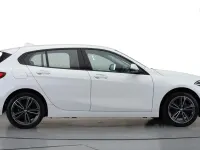 Used BMW 118 Sport Line 2022 White Hatchback