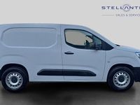 Used Vauxhall Combo 98 kW (134 HP) 2023 White MPV