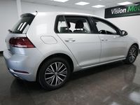 Used VW Golf VII SE 115 HP (84 kW) 2018 Silver Hatchback