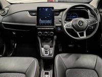 Used Renault Zoe Techno 100 kW (136 HP) 2024 Hatchback