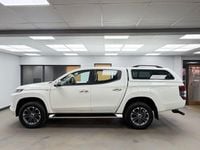 Begagnad Mitsubishi L200 150 HK (110 kW) 2021 Vit Pickup