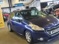 Used Peugeot 208 Active 68 HP (50 kW) 2012 Blue Hatchback