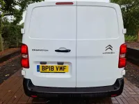 Used Citroën Dispatch 121 HP (88 kW) 2018 White MPV