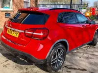 Used Mercedes GLA180 Urban 122 HP (89 kW) 2020 Red SUV