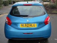 Used Peugeot 208 Active 82 HP (60 kW) 2012 Blue Hatchback
